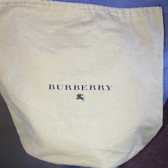 Burberry HayMarket Medium Tote Bag - Picture 7 of 7